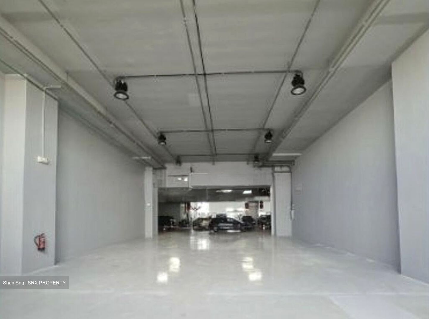 Carros Centre (D25), Factory #517373321
